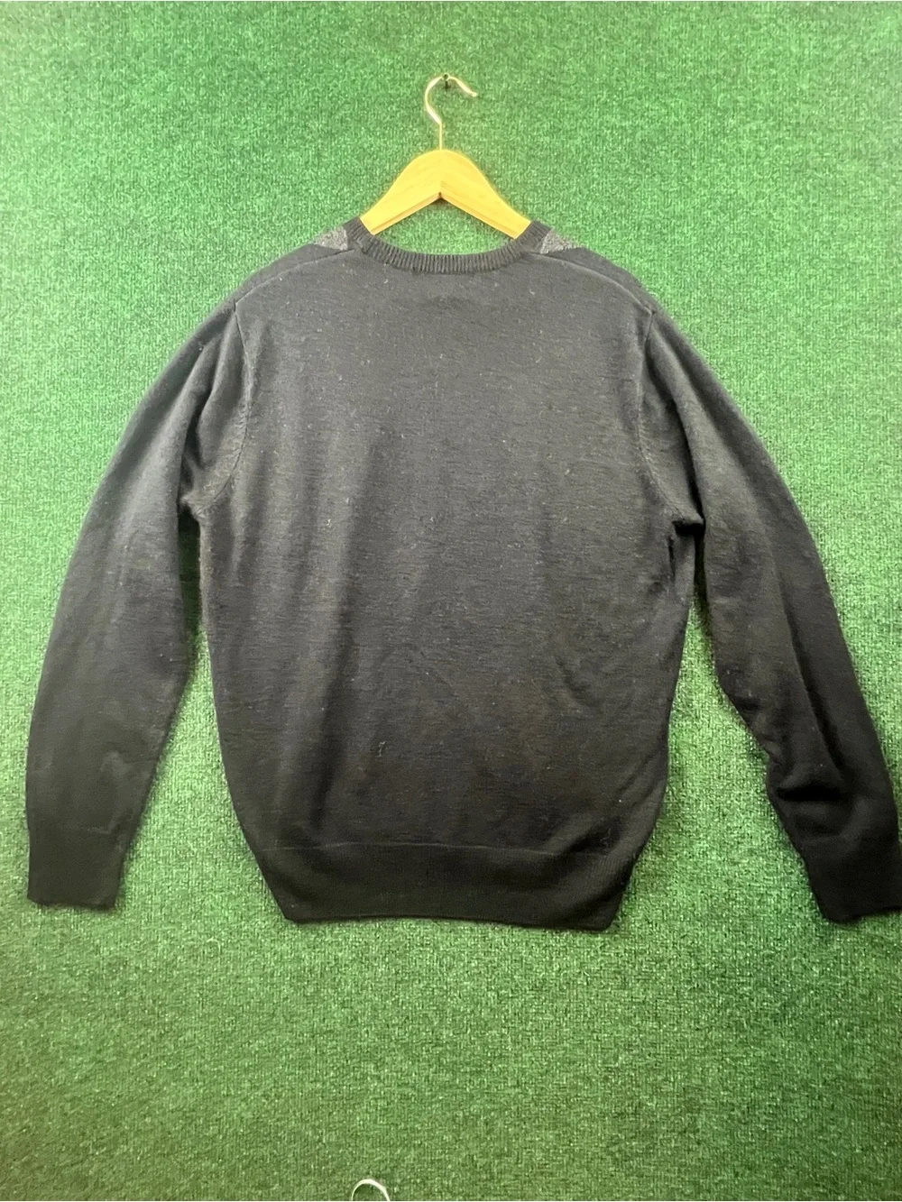 Geoffrey Beene Black Crewneck Sweater with Gray Argyle SKU 20032